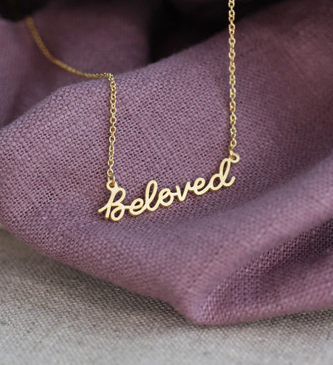 Kette in BELOVED Schreibschrift